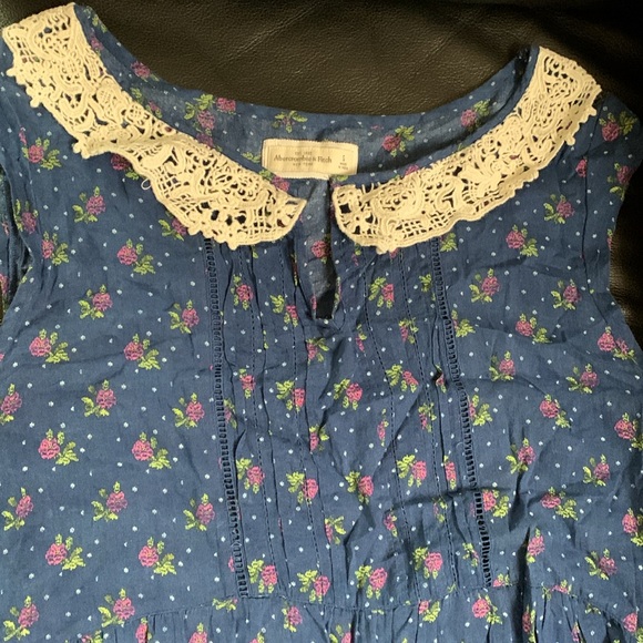 Abercrombie & Fitch women’s Sleeveless Top, Size S - Picture 3 of 9